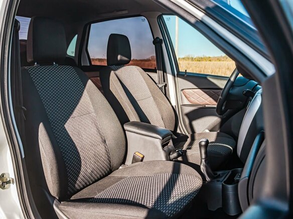 2017 Lada (ВАЗ) Granta I, белый, 519000 рублей - вид 9