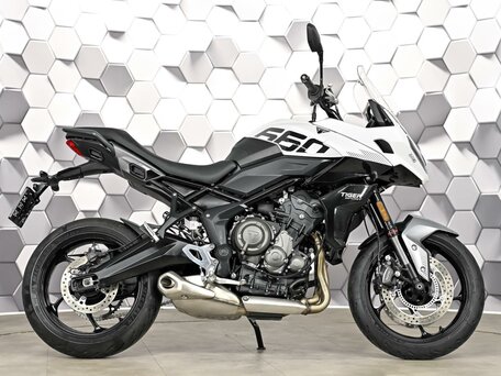 2025 Triumph Tiger Sport 660, белый, 999000 рублей, вид 3