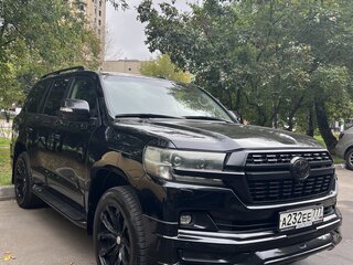 2014 Toyota Land Cruiser 200 Series Рестайлинг 1, чёрный, 4750000 рублей, вид 1