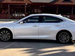 2020 Lexus ES 250 VII, белый, 3550000 рублей, вид 3