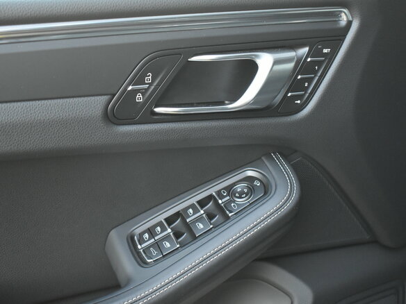 2026 Porsche Macan I Рестайлинг 2, чёрный, 14490000 рублей - вид 20