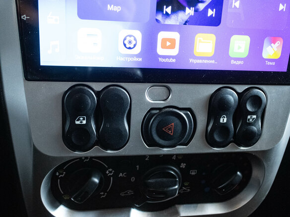 2014 Renault Sandero I, серебристый, 1000000 рублей - вид 14