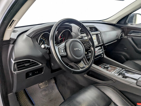 2016 Jaguar F-Pace I, белый - вид 15