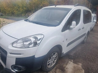 2013 Peugeot Partner II Рестайлинг, белый, 750000 рублей, вид 1
