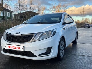 2014 Kia Rio III, белый, 620000 рублей, вид 2