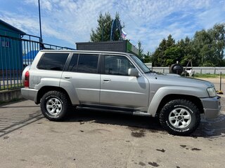 2005 Nissan Patrol V (Y61) Рестайлинг, серебристый, 1110000 рублей, вид 3