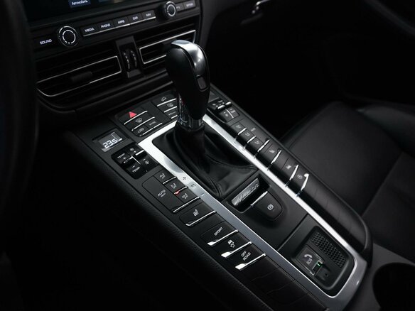 2019 Porsche Macan I Рестайлинг, серый, 3900999 рублей - вид 14