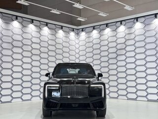 2026 Rolls-Royce Cullinan Black Badge I Рестайлинг (Series II), чёрный, 69000000 рублей, вид 3