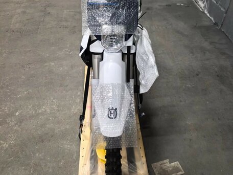 2026 Husqvarna TE 300 PRO, серый, 1387000 рублей, вид 5