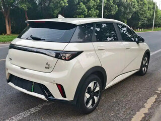 2026 BYD Dolphin 44.9 kWh I, белый, 1558000 рублей, вид 4