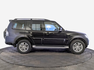 2015 Mitsubishi Pajero IV Рестайлинг 2, чёрный, 2445000 рублей, вид 4