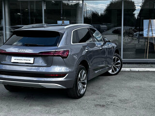 2021 Audi e-tron 55 I, серый, 5890000 рублей, вид 4