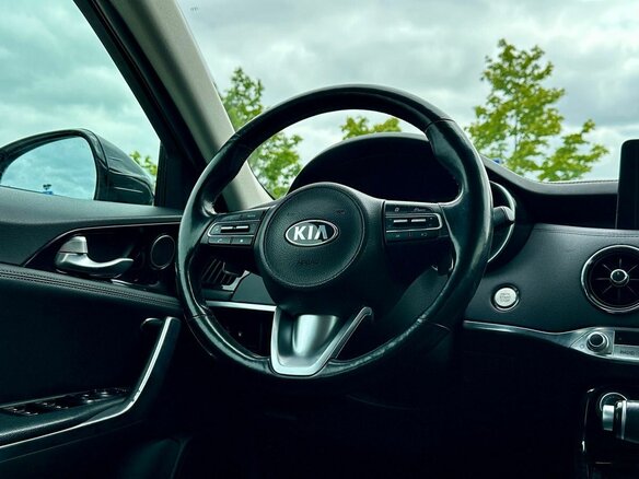 2021 Kia Stinger I Рестайлинг, чёрный, 1970000 рублей - вид 9