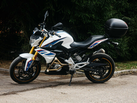 2017 BMW G 310 R, белый, 380000 рублей, вид 2