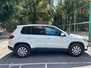 2014 Volkswagen Tiguan I Рестайлинг, белый, 1100000 рублей, вид 4