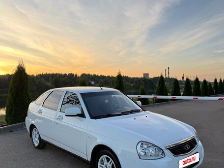 2010 Lada (ВАЗ) Priora I, белый, 265000 рублей, вид 1