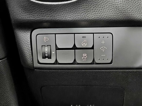 2018 Kia Soul II Рестайлинг, бежевый, 1440000 рублей - вид 7