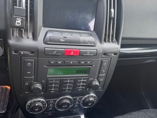 2012 Land Rover Freelander II Рестайлинг, чёрный, 1650000 рублей, вид 2