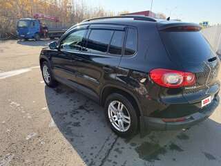 2010 Volkswagen Tiguan I, чёрный, 670000 рублей, вид 5
