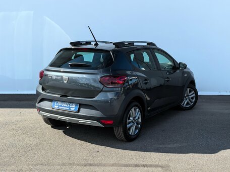 2020 Dacia Sandero Stepway III, серый, 1380000 рублей, вид 4