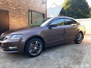 2017 Skoda Octavia III (A7) Рестайлинг, коричневый, 1780000 рублей, вид 5