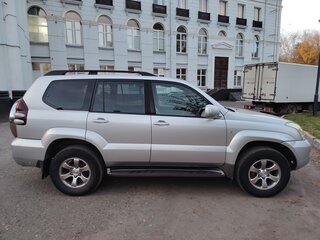 2004 Toyota Land Cruiser Prado 4-speed 120 Series, серебристый, 1650000 рублей, вид 2