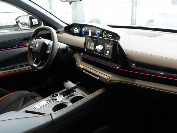2024 Changan UNI-V I, белый, 3209900 рублей - вид 16