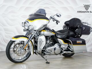 2012 Harley-Davidson CVO, серебристый, 1230000 рублей, вид 3