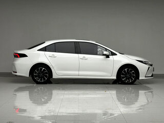 2026 Toyota Corolla XII (E210) Рестайлинг 2, белый, 2127335 рублей, вид 4