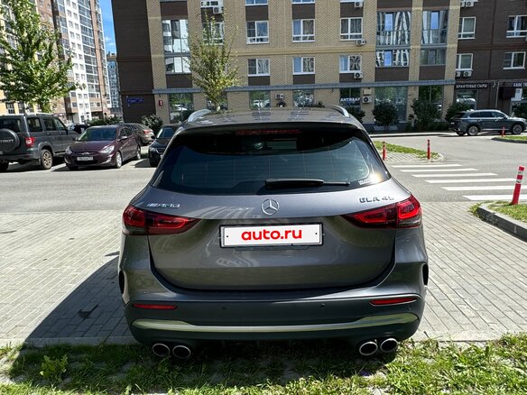 2021 Mercedes-Benz GLA AMG 45 AMG II (H247), серый, 5000000 рублей - вид 4