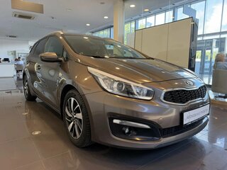 2017 Kia Ceed II Рестайлинг, коричневый, 1229000 рублей, вид 3
