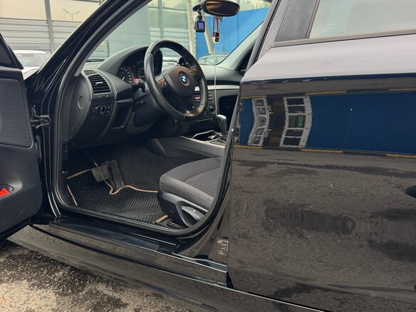 2011 BMW 1 серии 118i I (E81/E82/E87/E88) Рестайлинг, чёрный - вид 13