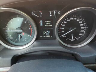 2014 Toyota Land Cruiser 200 Series Рестайлинг 1, чёрный, 4500000 рублей, вид 5