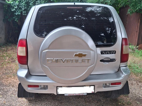 2005 Chevrolet Niva I, серебристый, 270000 рублей, вид 5