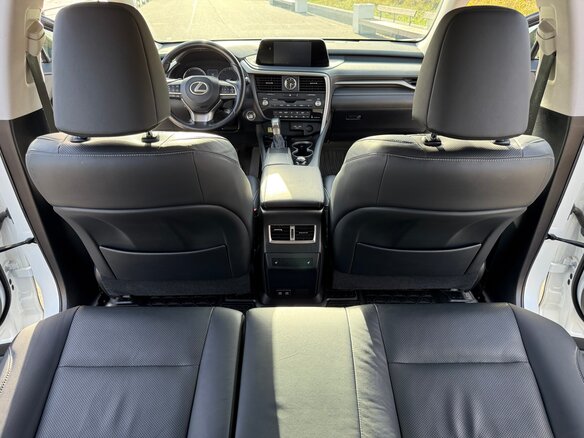 2019 Lexus RX 300 IV Рестайлинг, белый, 5250000 рублей - вид 8