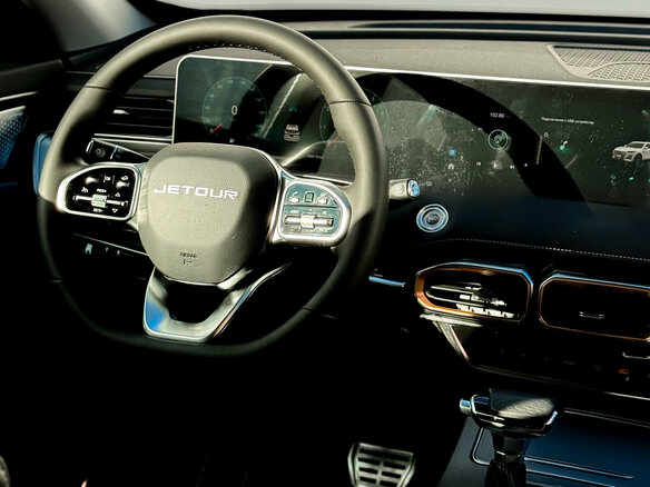 2026 Jetour X70+ I Рестайлинг, чёрный, 3399000 рублей - вид 14