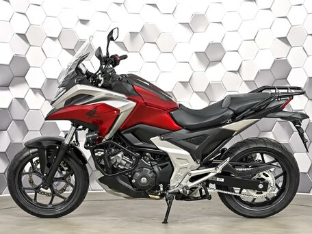 2024 Honda NC 750X, красный, 1277000 рублей, вид 4