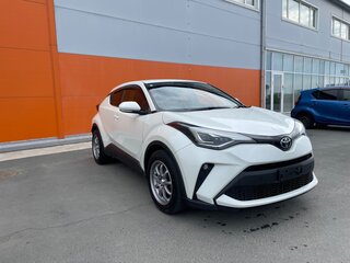 2020 Toyota C-HR I Рестайлинг, белый, 2400000 рублей, вид 5