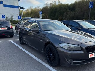 2011 BMW 5 серии 528i VI (F10/F11/F07), коричневый, 1550000 рублей, вид 4