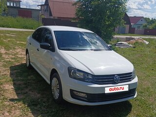 2017 Volkswagen Polo V Рестайлинг, белый, 1100000 рублей, вид 2