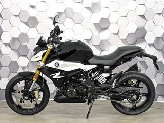 2021 BMW G 310 R, чёрный, 485000 рублей, вид 4