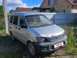 2001 Toyota Lite Ace V, серебристый, 450000 рублей, вид 3