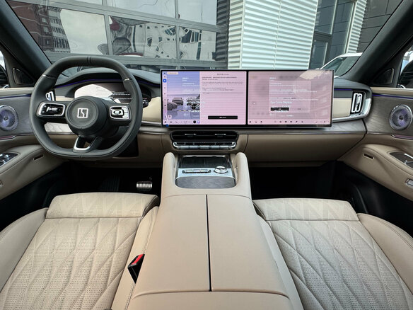 2026 Zeekr 8X 70 kWh, чёрный, 12690000 рублей - вид 15