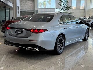 2026 Mercedes-Benz S-Класс 580 4MATIC VII (W223) Рестайлинг, серебристый, 22002984 рублей, вид 3