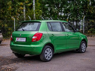 2012 Skoda Fabia II Рестайлинг, зелёный, 620000 рублей, вид 2