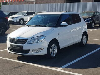 2012 Skoda Fabia II Рестайлинг, белый, 899000 рублей, вид 4