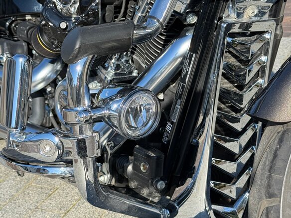 2020 Harley-Davidson Fat Boy, коричневый, 2450000 рублей - вид 21