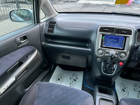 2001 Honda Stream I, серый, 399999 рублей - вид 16