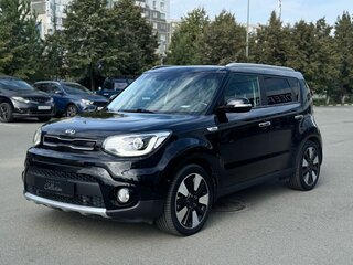 2018 Kia Soul II Рестайлинг, чёрный, 1750000 рублей, вид 1