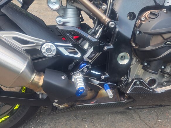 2022 BMW S 1000 R, серый, 1499000 рублей - вид 2